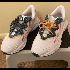 Adidas ozweego sneakers